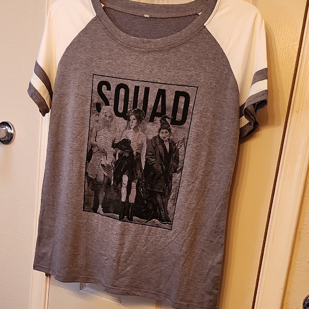 NWOT-Womens Large-Hocus Pocus SQUAD Gray and White Graphic T-Shirt